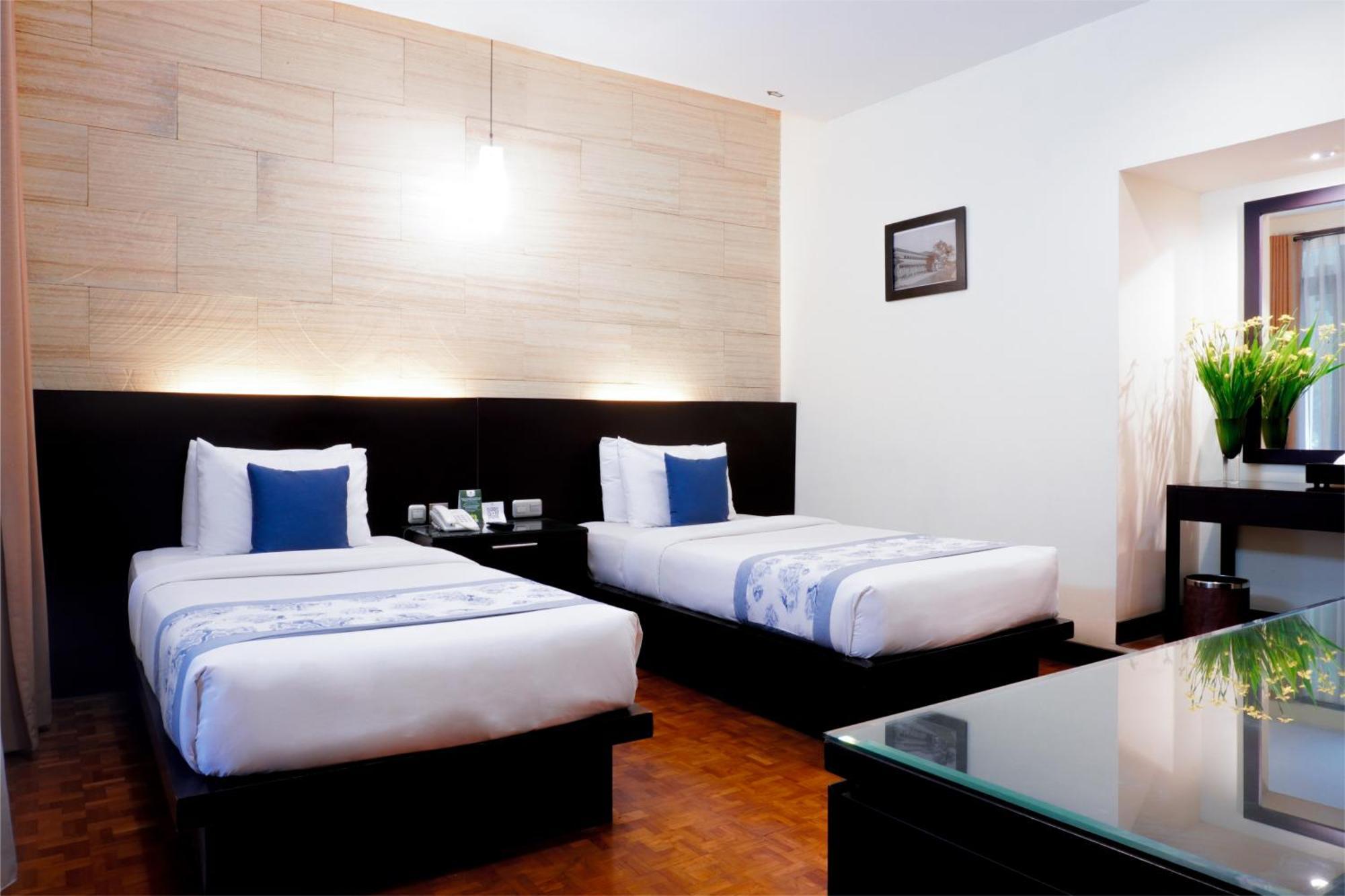 Puteri Gunung Hotel Lembang Esterno foto