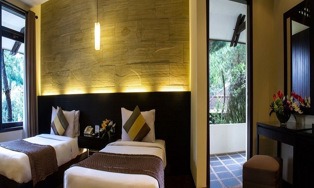 Puteri Gunung Hotel Lembang Esterno foto